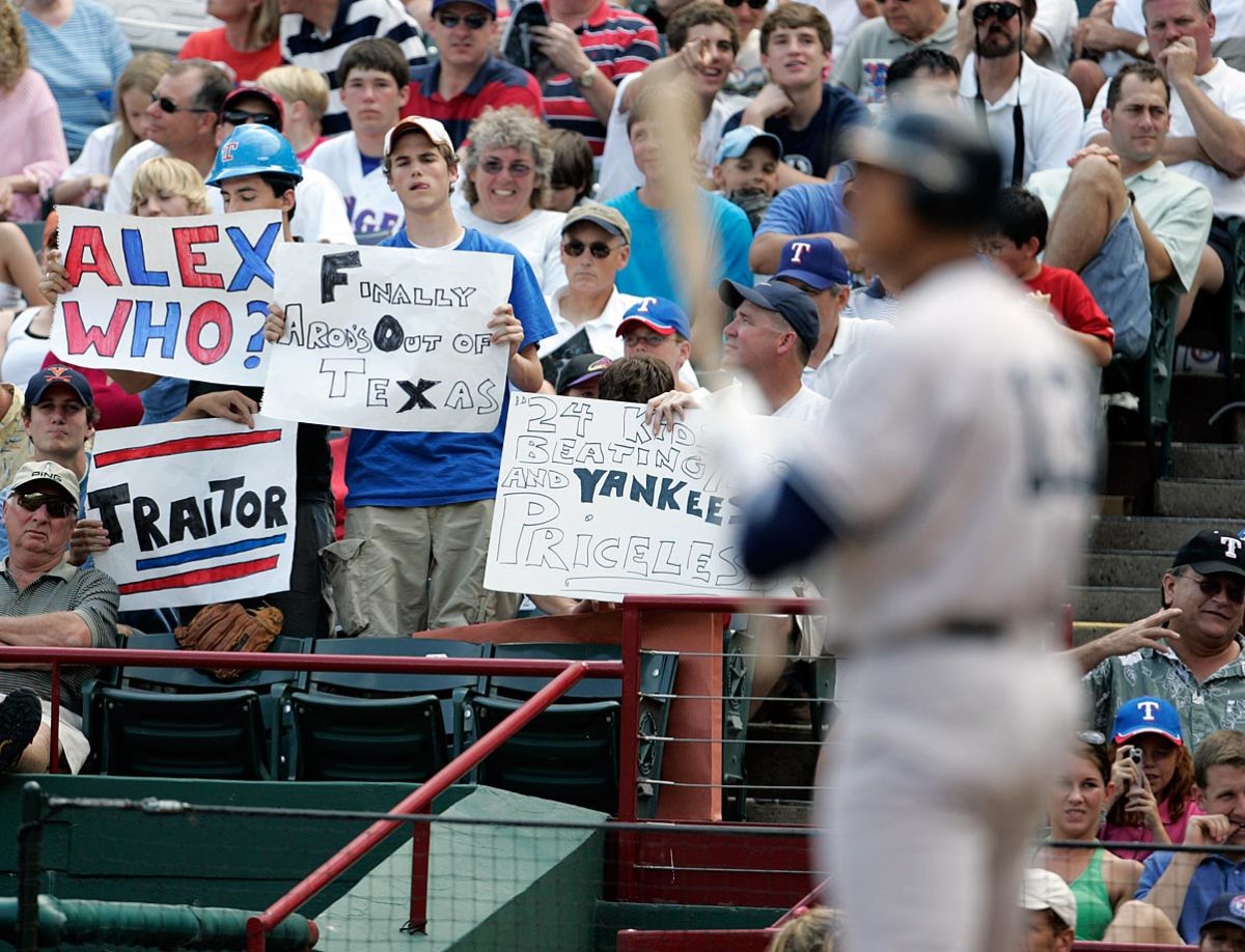 2004-Alex-Rodriguez-Texas-Rangers-fans_O2G0599.jpg
